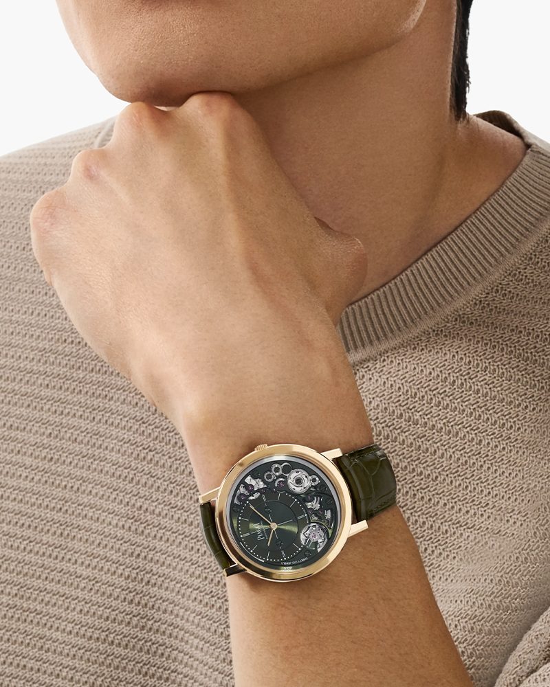 Altiplano Ultimate Automatic watch